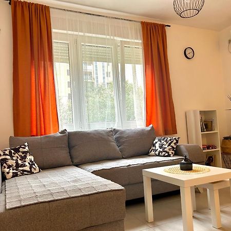 Cozy Apartment, 10 Minutes Walking Distance From The Old Town 科托尔 外观 照片