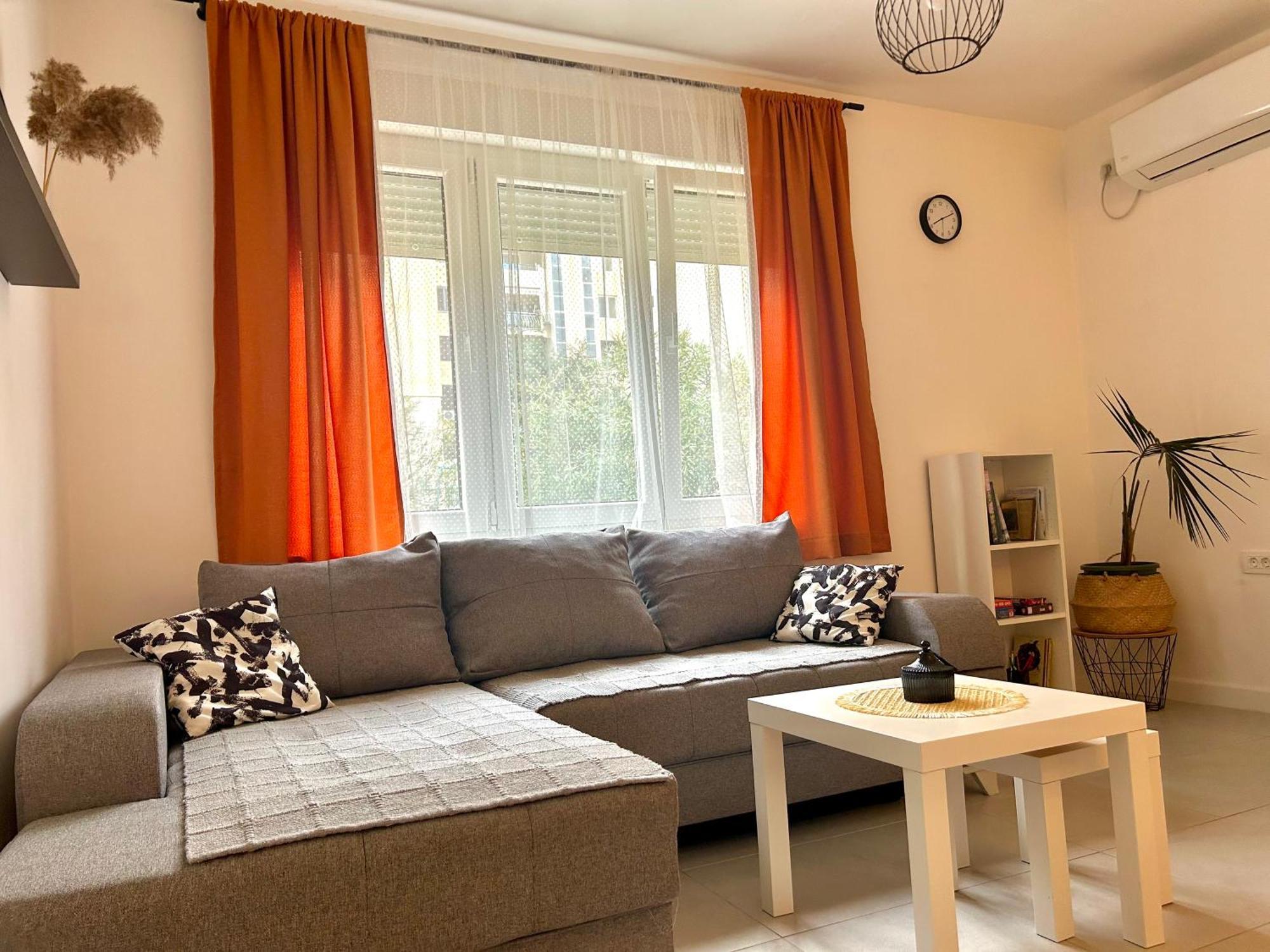 Cozy Apartment, 10 Minutes Walking Distance From The Old Town 科托尔 外观 照片